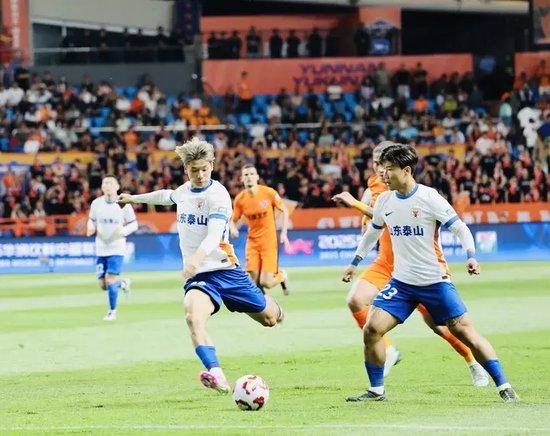 比赛成绩出炉,赛场悬念引人猜想 比赛成绩出炉,赛场悬念引人猜想