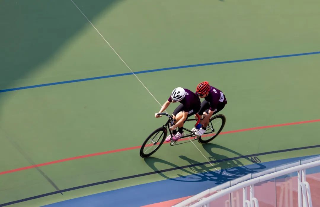 开云体育网站-苏里南队在田径比赛中斩获奖牌