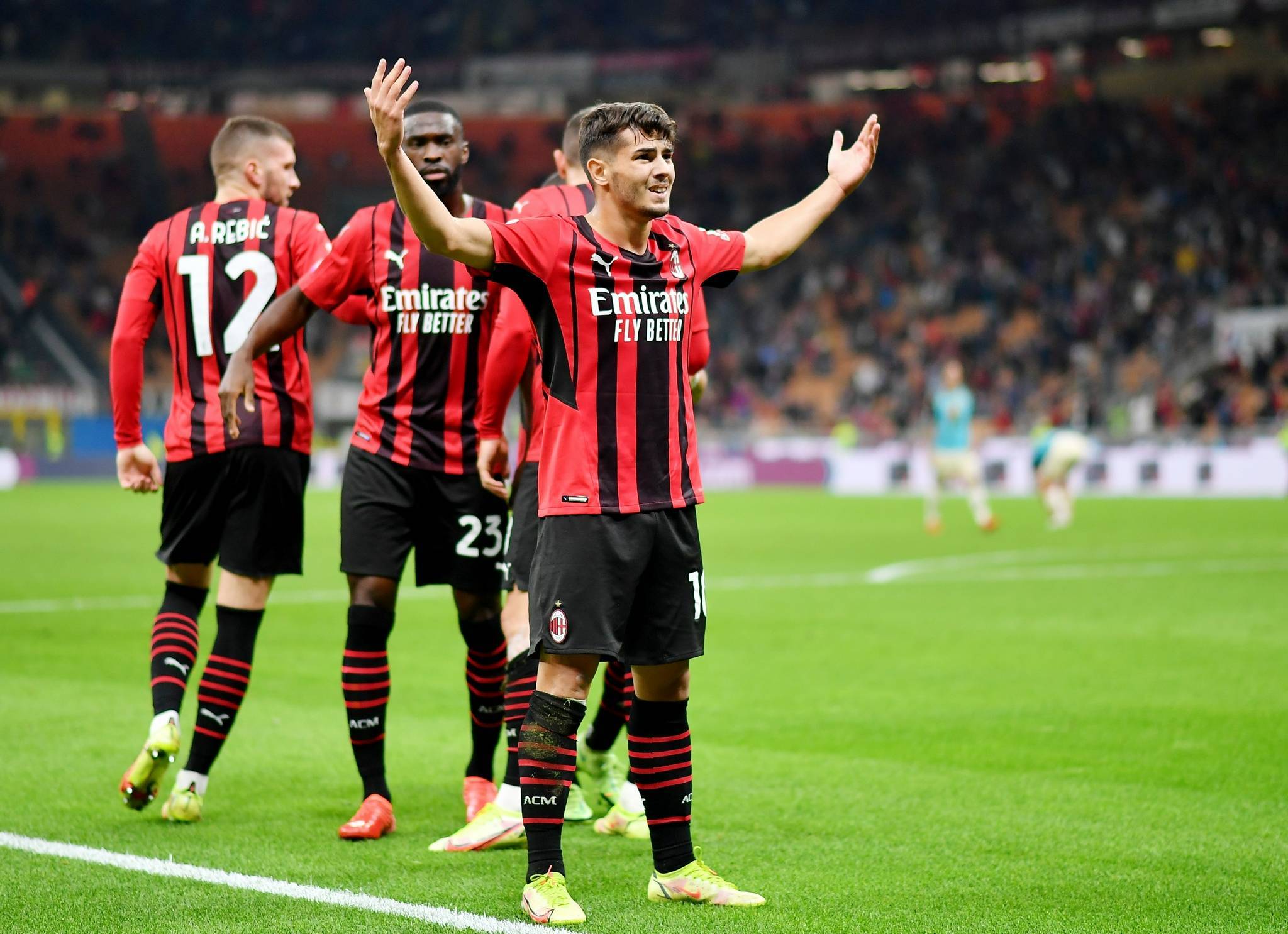 开云体育官方入口-包含AC米兰主场不败纪录被打破，球队寻找复仇机会的词条