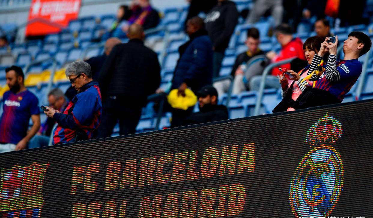 包含巴塞罗那大比分胜出,晋级下一轮比赛的词条 包含巴塞罗那大比分胜出,晋级下一轮比赛的词条