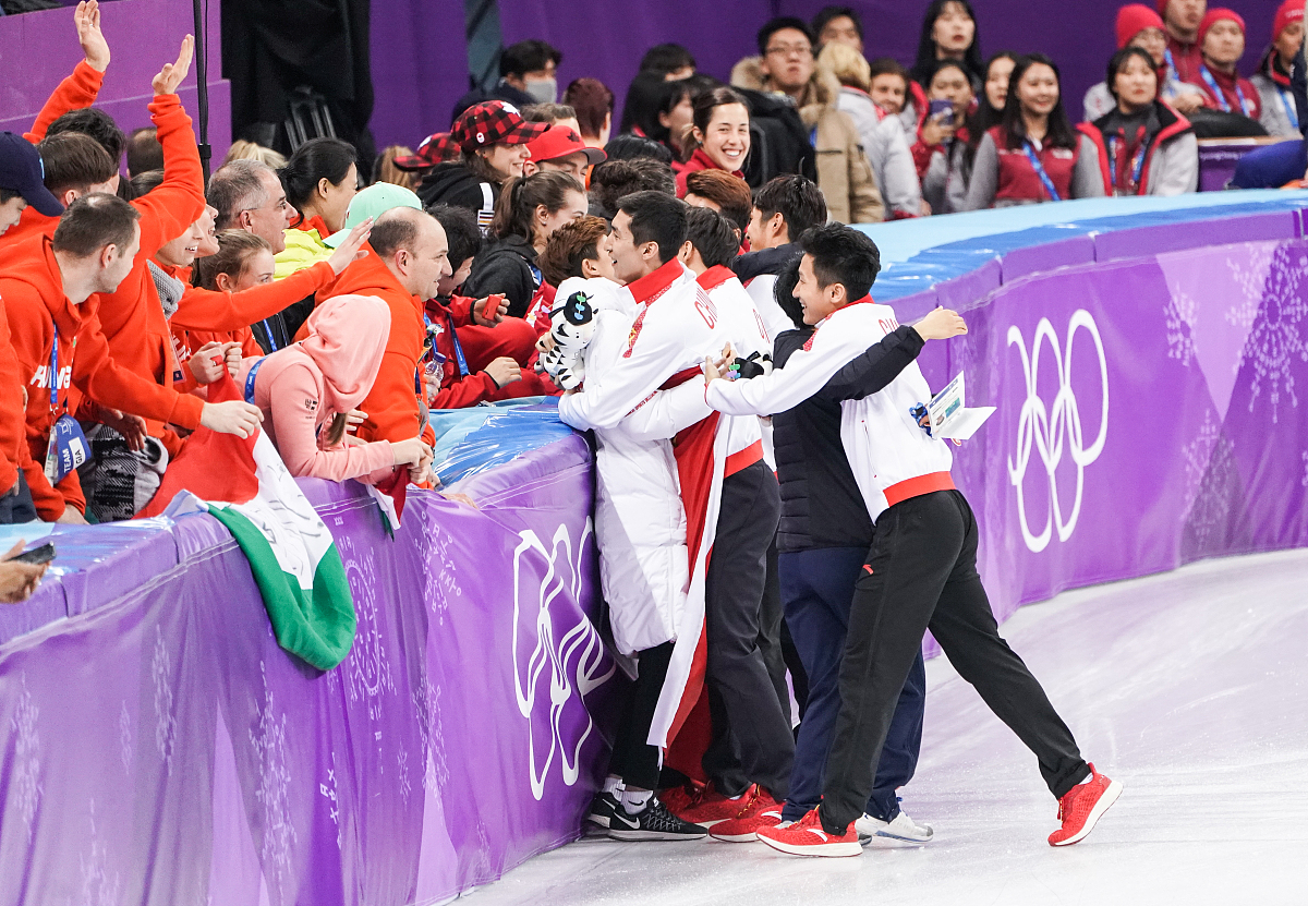 开云体育网站-关于韩国轮滑代表队团结争胜，冲刺速度令人惊艳的信息