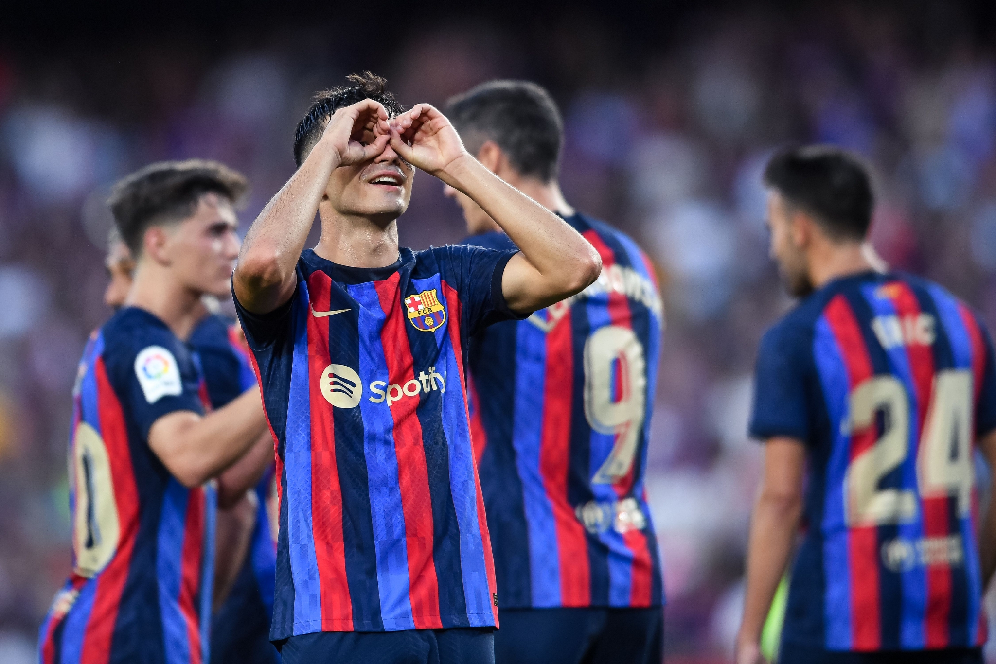 开云体育直播-巴塞罗那球员迎来了重要的胜利