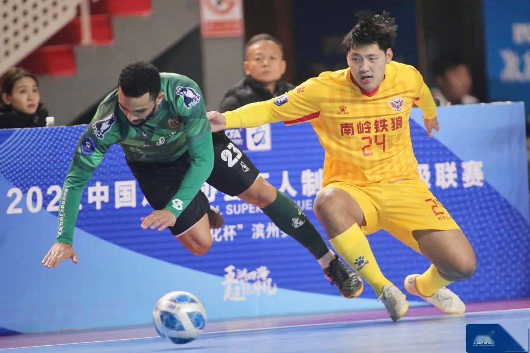 吉林龙威大胜,继续领跑积分榜 吉林龙威大胜,继续领跑积分榜