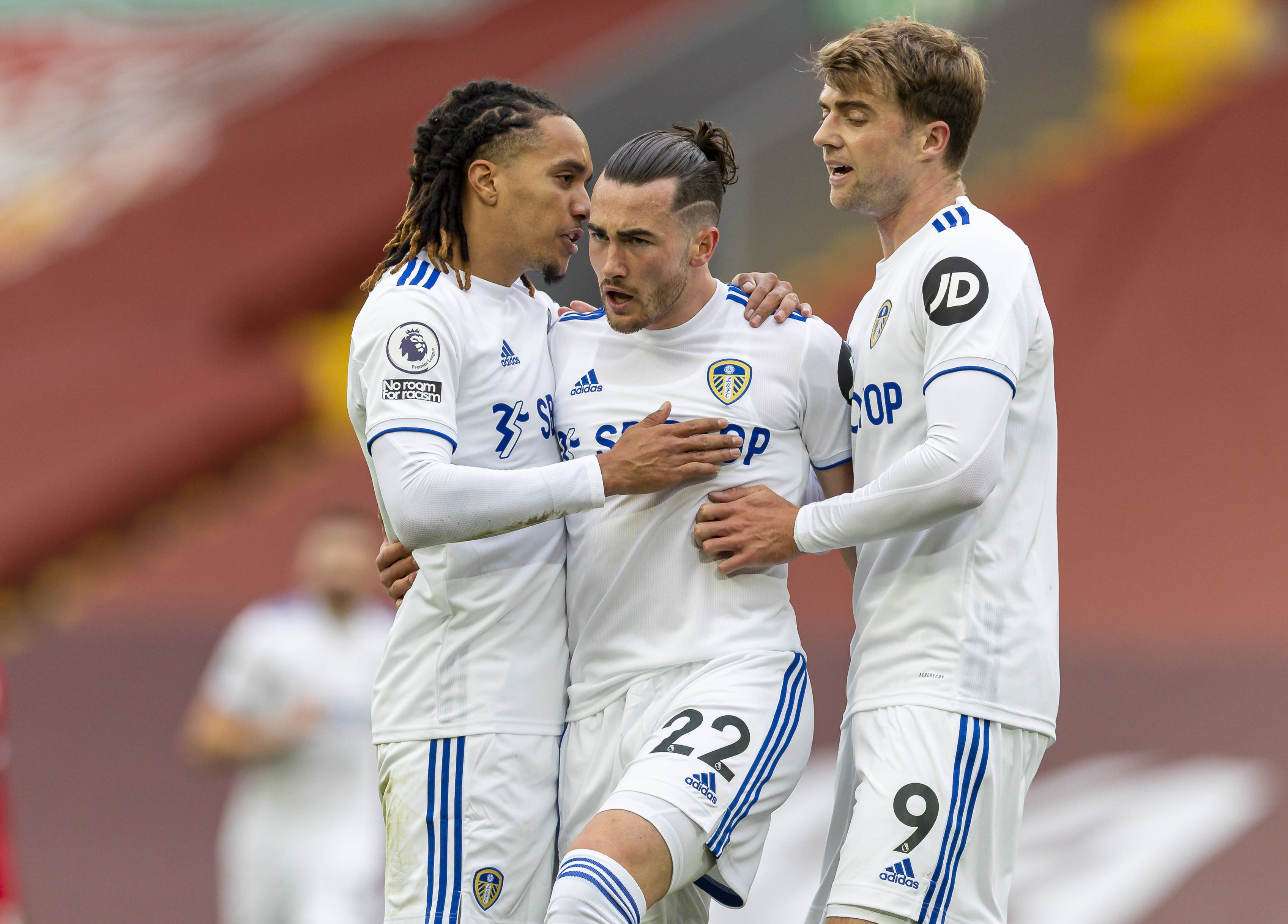 开云体育官网-利物浦大胜莱斯特城，取得联赛双杀