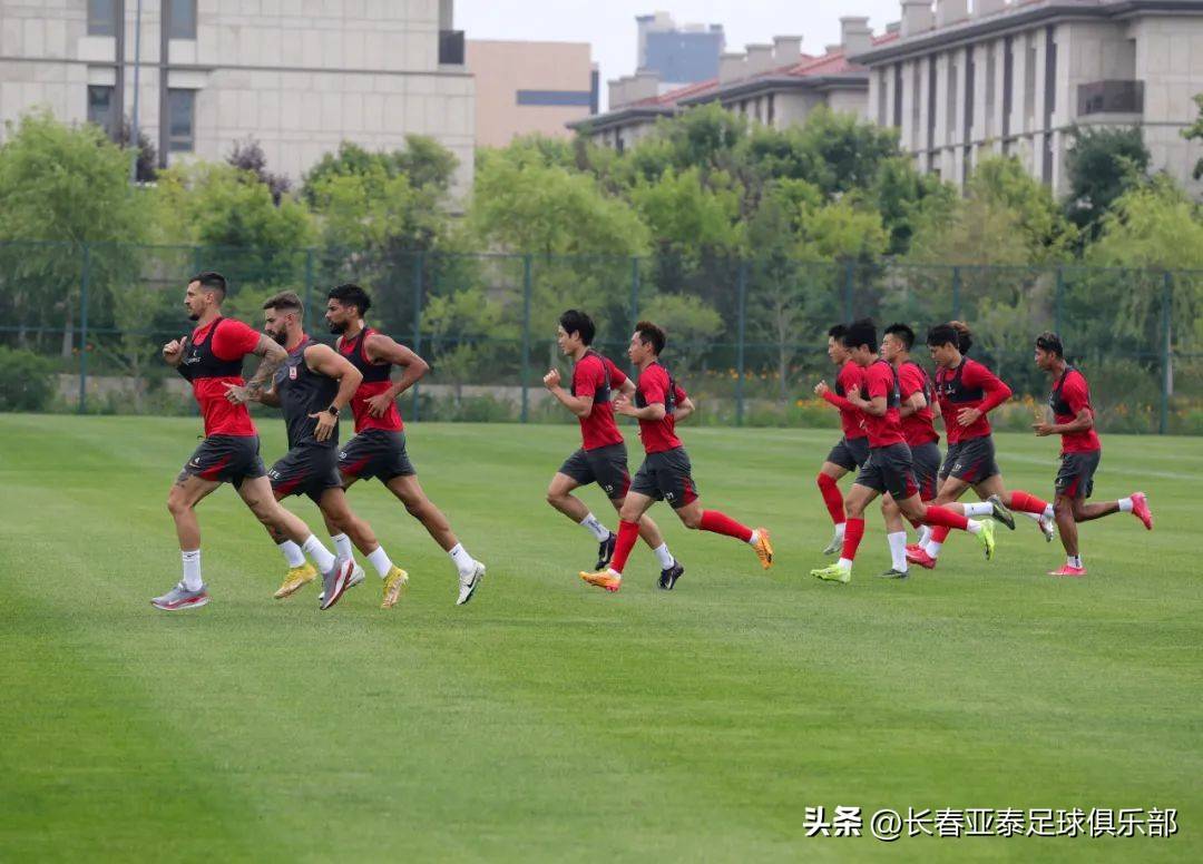 开云体育官网入口-中超劲旅展现实力，压制对手如虎添翼的简单介绍