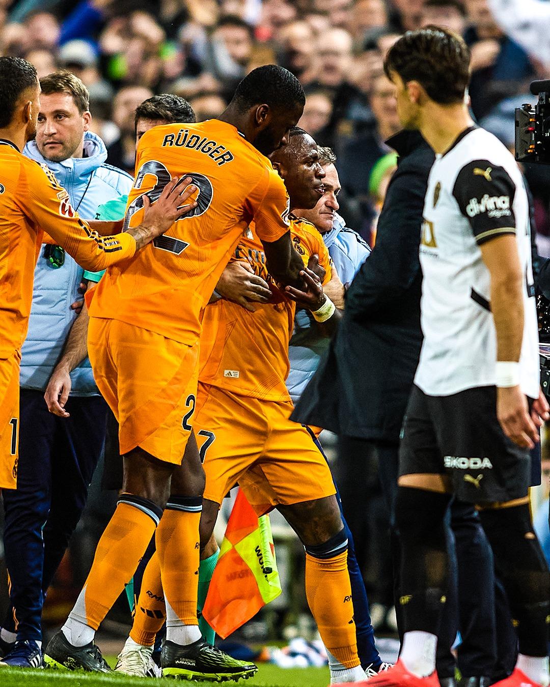 瓦伦西亚绝平比赛,终结比赛连败 瓦伦西亚绝平比赛,终结比赛连败