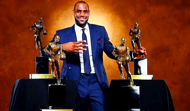 开云体育亚洲官网-包含雄鹿主将赛季表现出色，或将蝉联MVP的词条