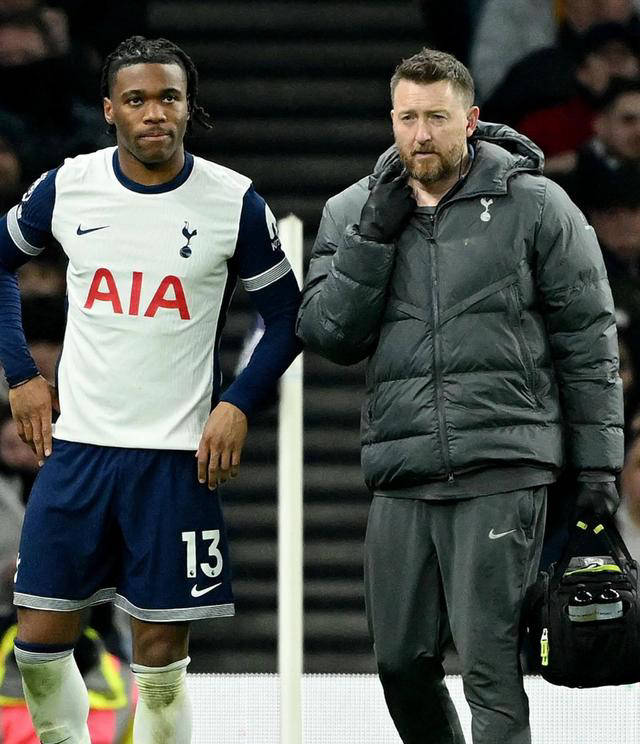 开云体育官网-关于热刺前锋遭遇伤病，球队实力受到考验的信息