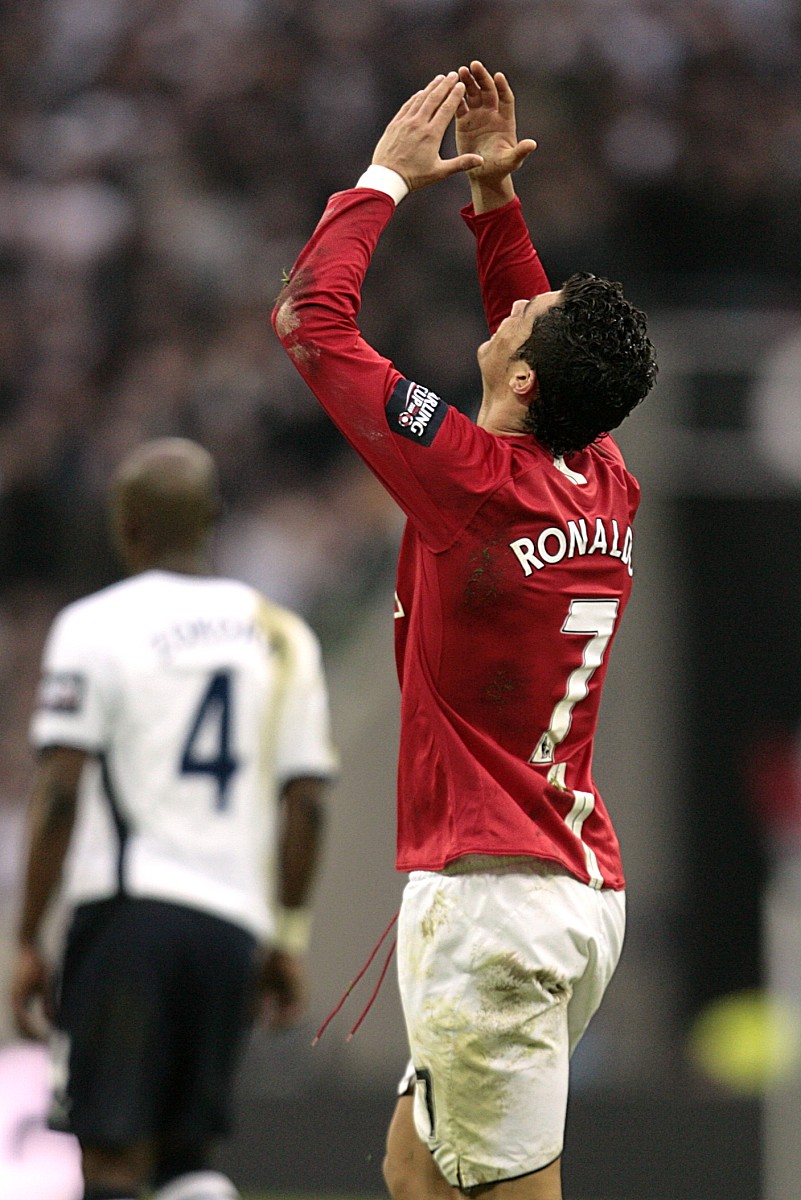 精彩足球比赛为球迷们带来了无与伦比的快感 精彩足球比赛为球迷们带来了无与伦比的快感