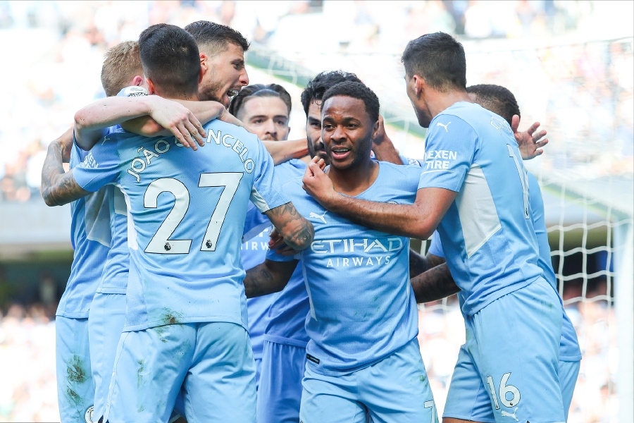 斯特林梅开二度，曼城大胜扩大领先优势的简单介绍