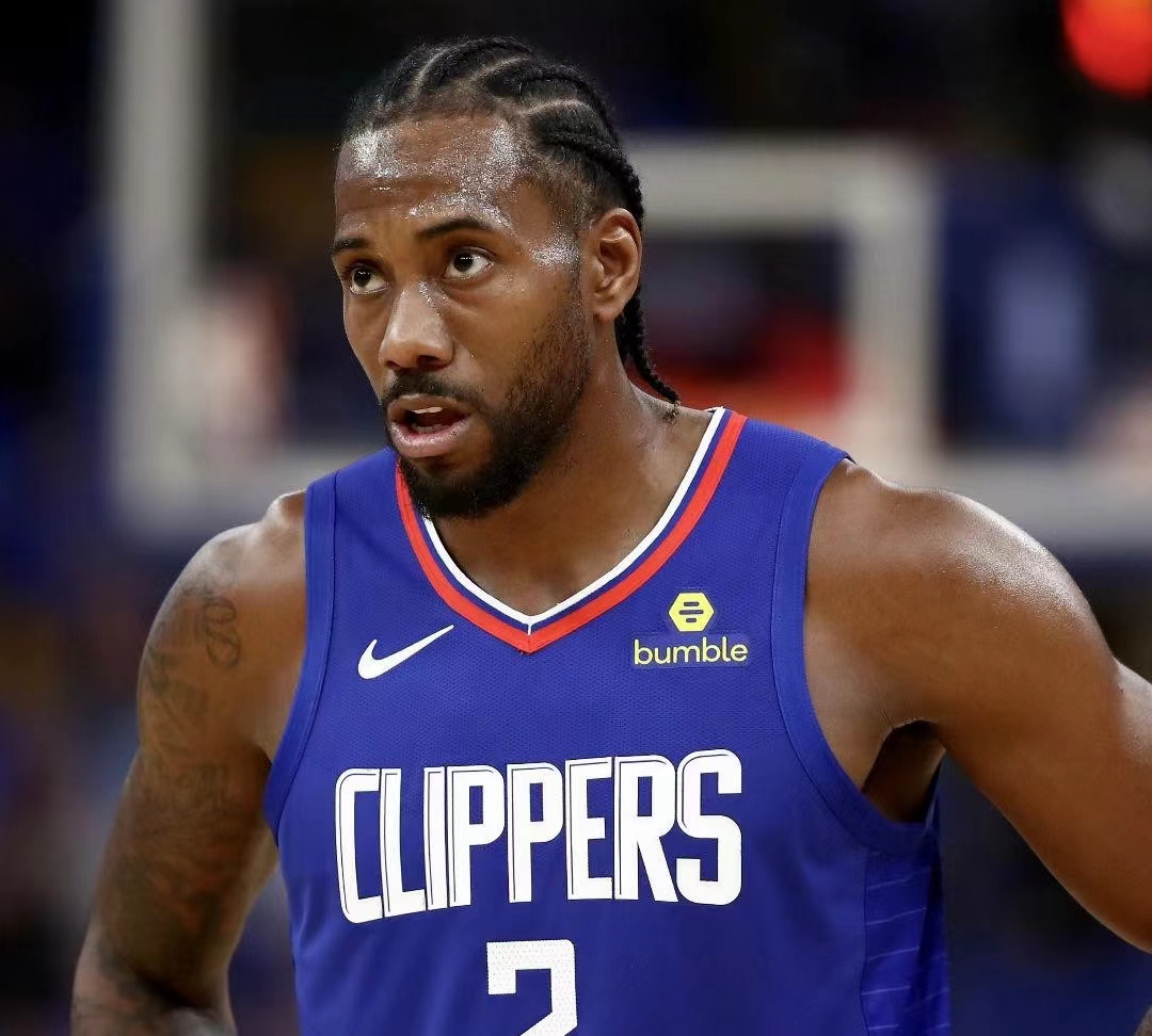 开云体育链接-蓝领球员表现突出，贡献关键一球助胜的简单介绍