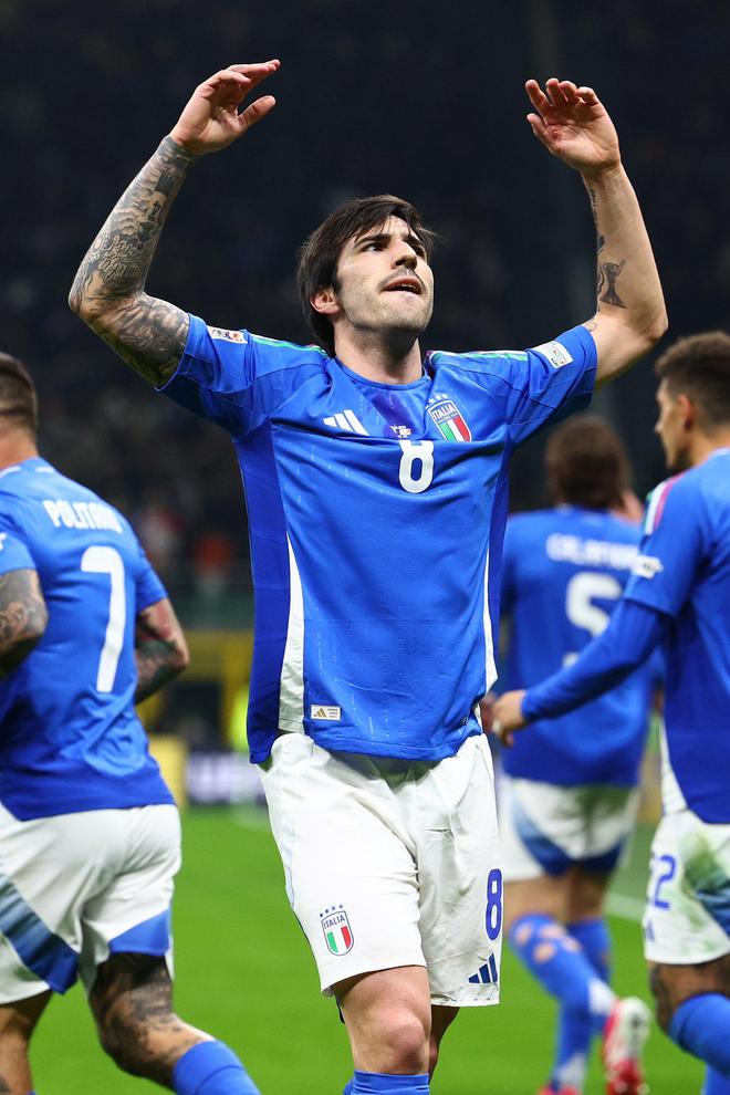 开云体育在线-关于意大利队在国际赛场上获得连胜，表现抢眼的信息