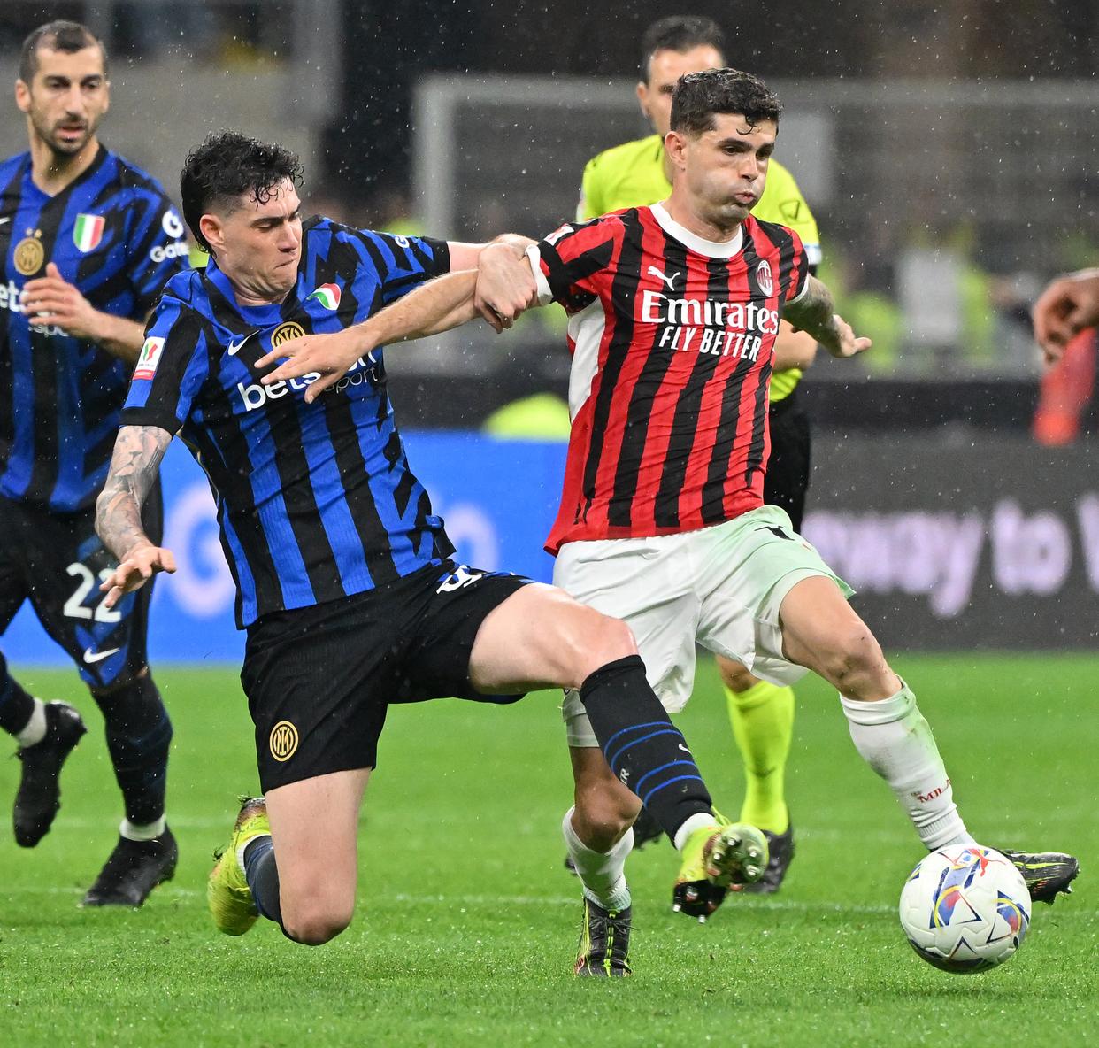 关于意大利队在国际赛场上获得连胜，表现抢眼的信息