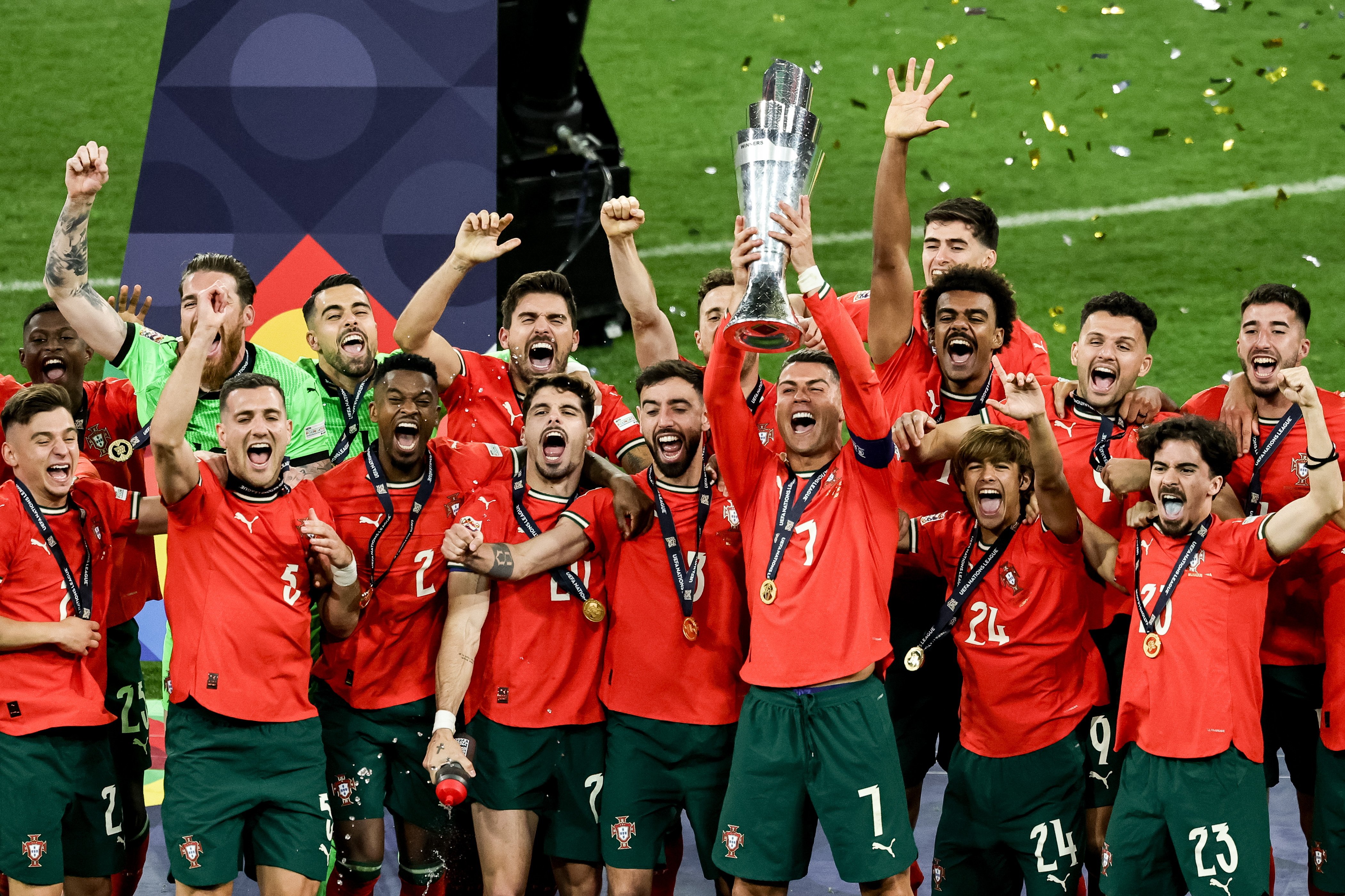 葡萄牙代表团表现不俗斩获奖牌的简单介绍 葡萄牙代表团表现不俗斩获奖牌的简单介绍