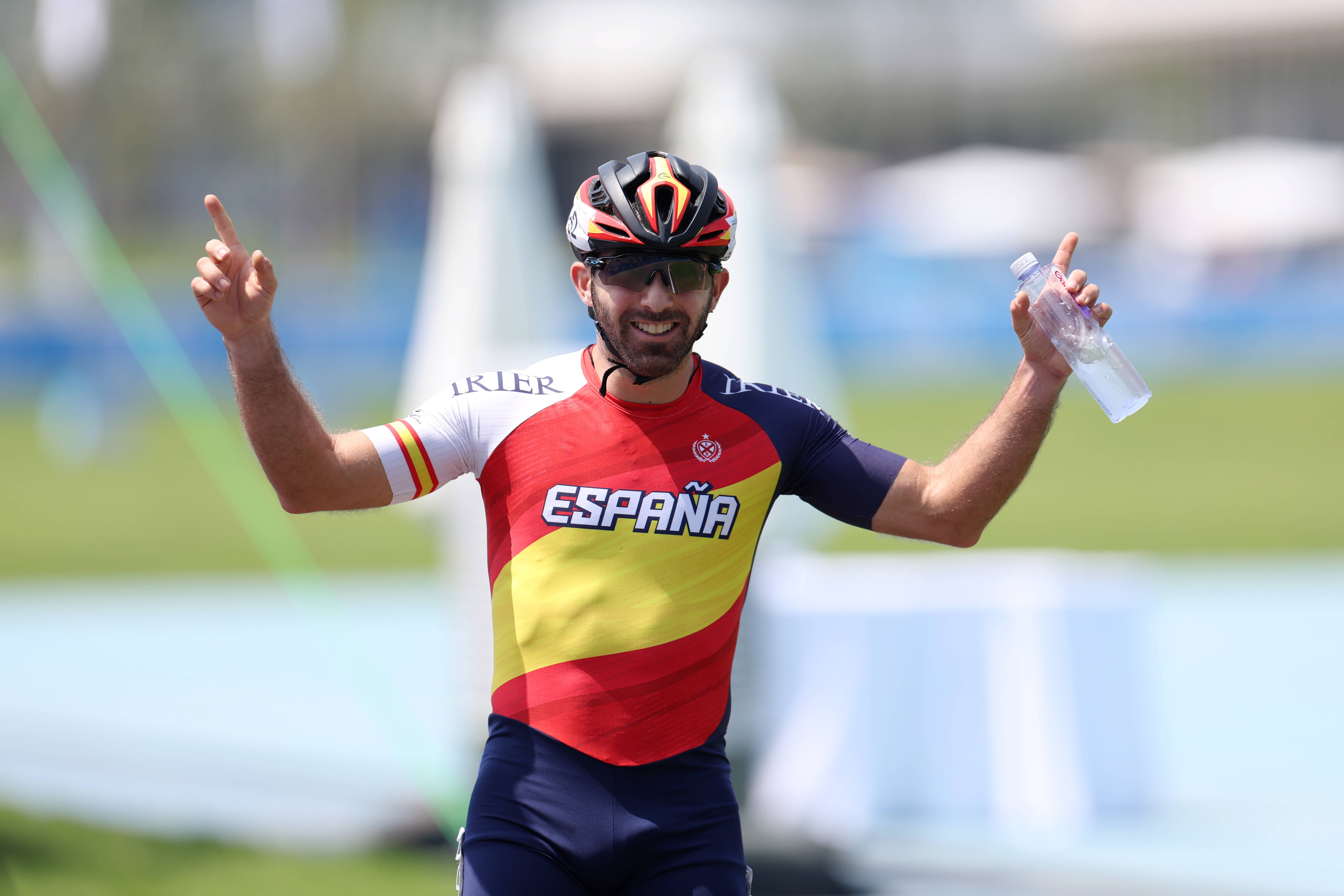 西班牙田径好手速度惊人，夺得冠军的简单介绍