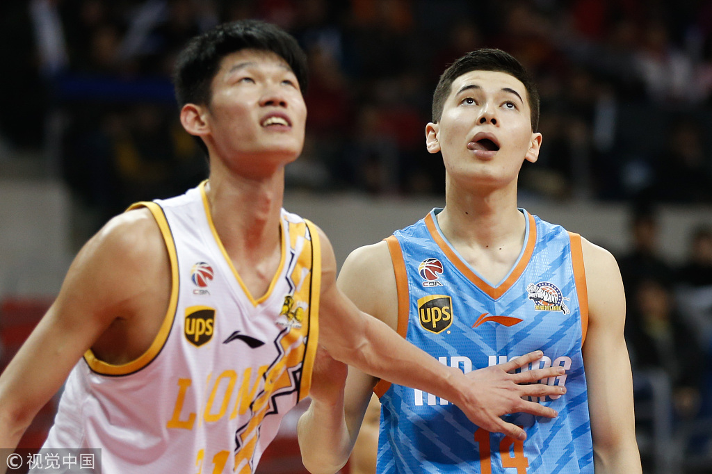 新科MVP闪耀赛场，引领球队胜利